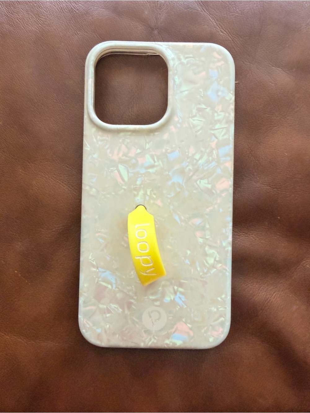 White Opal Shell Loopy Case with Yellow Loop